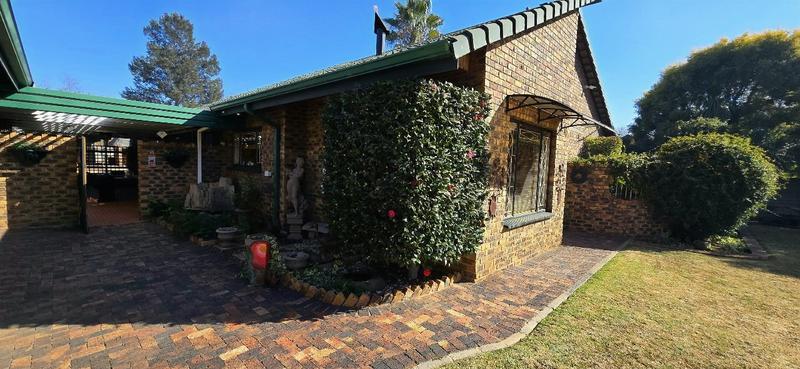4 Bedroom Property for Sale in Vaalpark Free State
